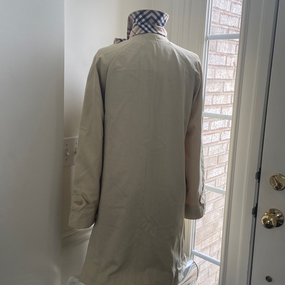 Burberry Camden Heritage Car Coat - Picture 4 of 16